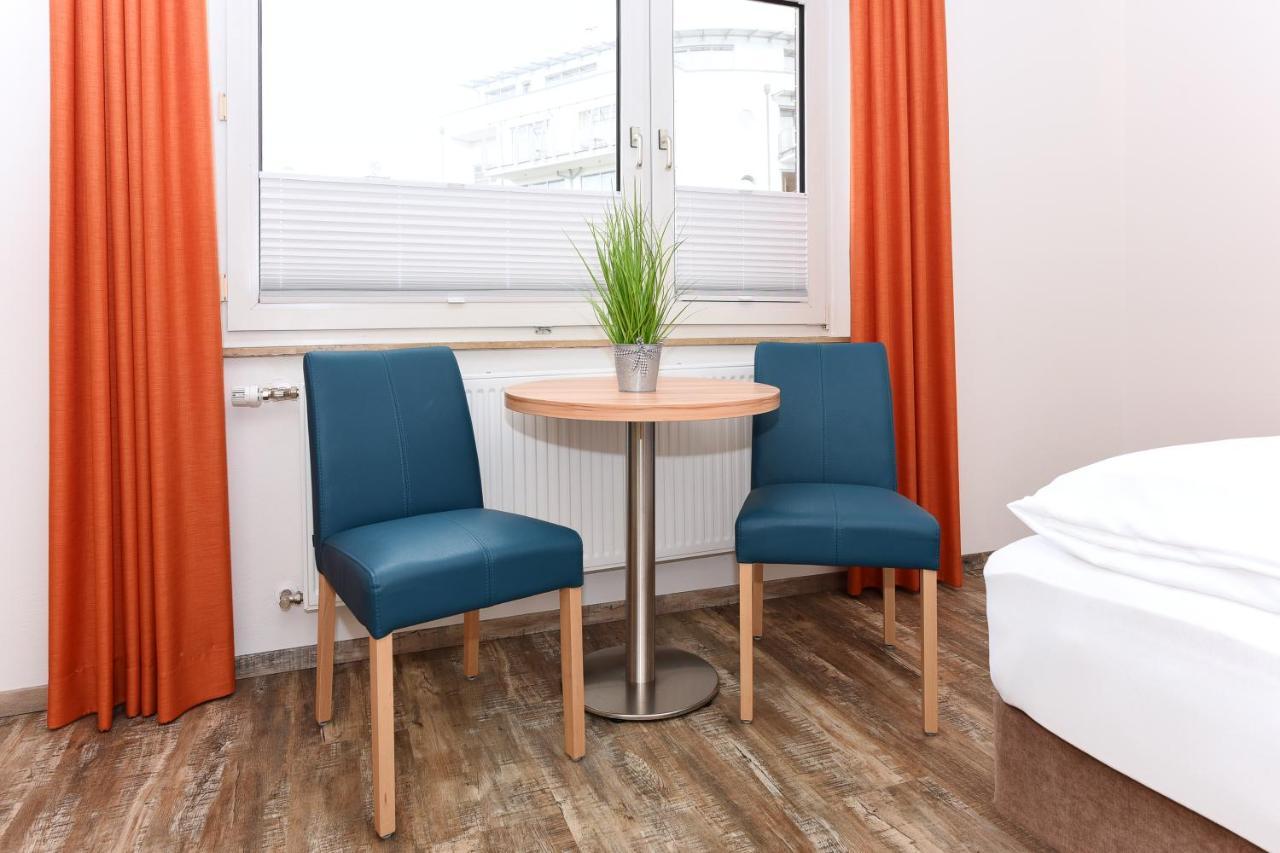 Haus Zur Moewe Mit Fruehstuecksoption Apartment Bensersiel Exterior photo